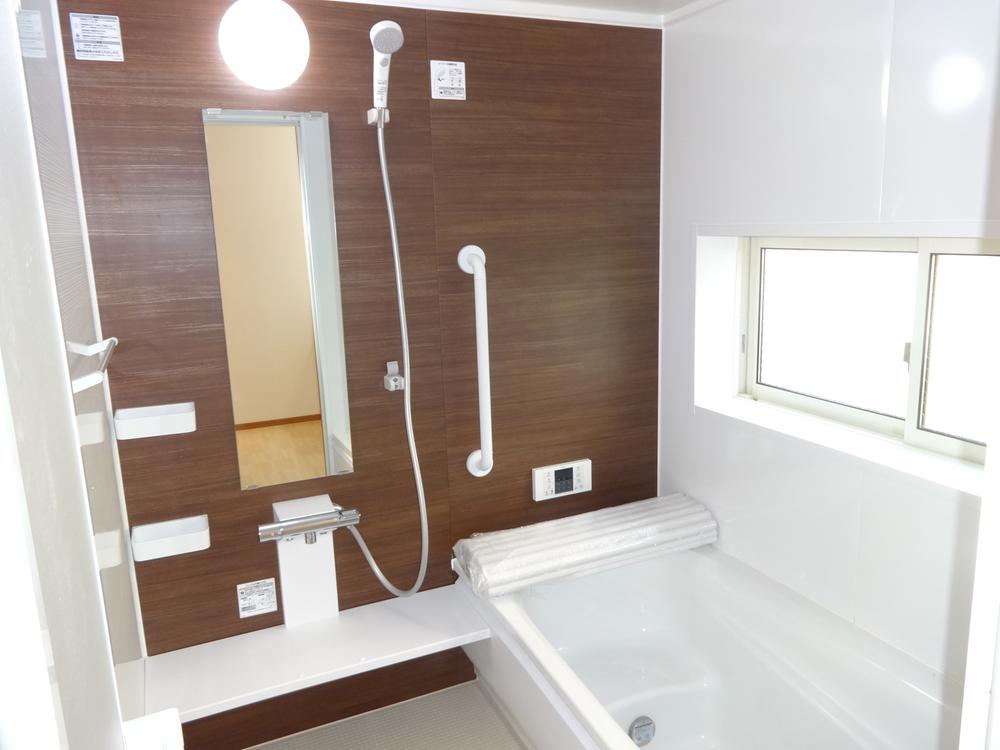 Bathroom. Indoor (12 May 2013) Shooting