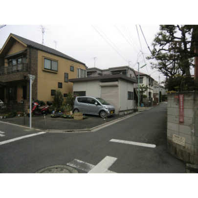 Local land photo. Northwest direction from the southeast side