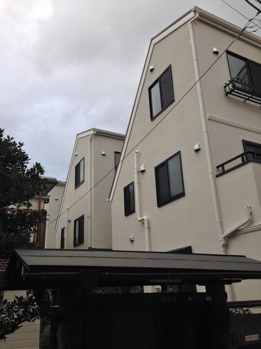 Local appearance photo. Appearance (11 May 2011) Shooting