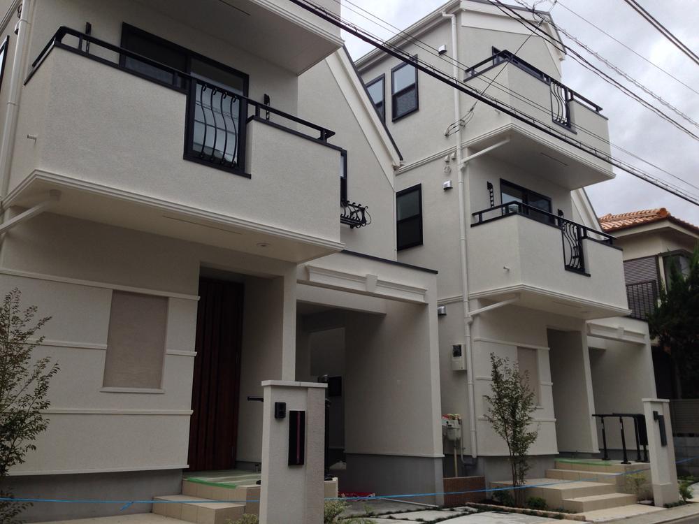 Local appearance photo. Appearance (11 May 2011) Shooting