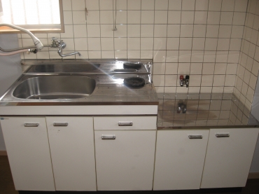 Kitchen. ☆ Two-burner stove can be installed bright kitchen space ☆