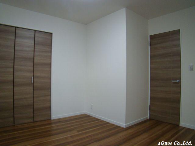 Non-living room. Indoor (12 May 2013) Shooting