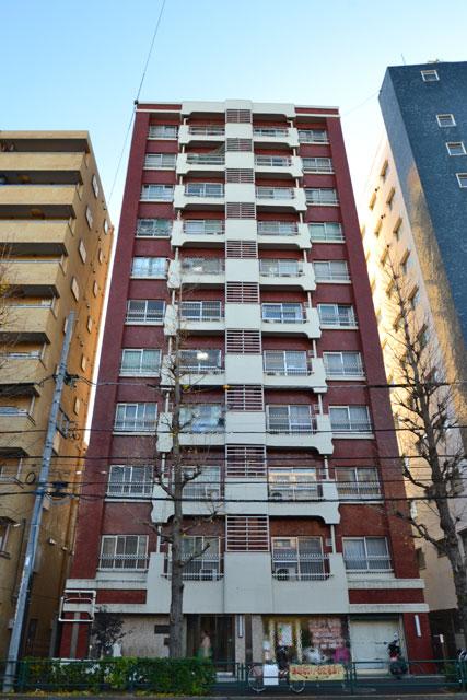 Local appearance photo. Local (12 May 2013) Shooting