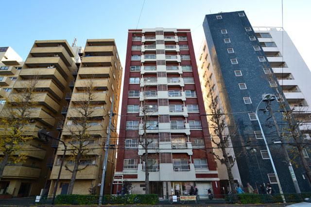 Local appearance photo. Local (12 May 2013) Shooting