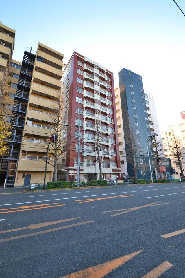 Local appearance photo. Local (12 May 2013) Shooting