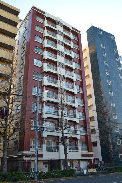 Local appearance photo. Local (12 May 2013) Shooting