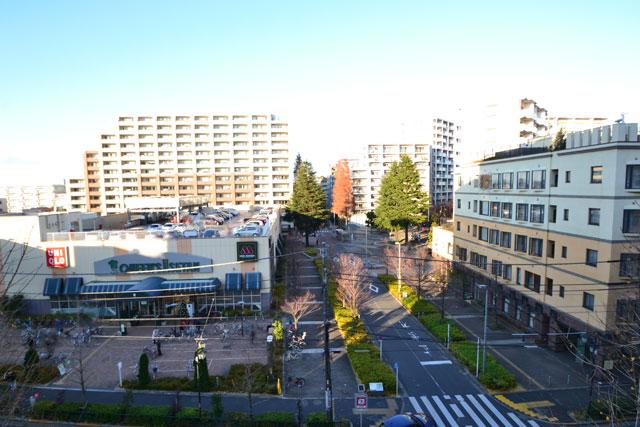 View photos from the dwelling unit. View from the site (December 2013) Shooting