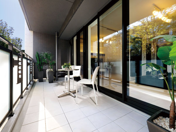 Living.  [Balcony] D-A'-1 type ・ 2013 February shooting