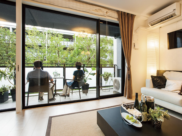 O's family / At the D-A 'type model room (September 2013 shooting)