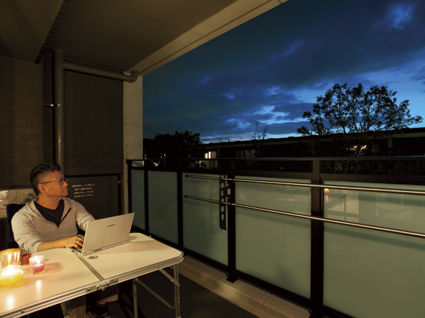 C's / At the home of the balcony (September 2013 shooting)