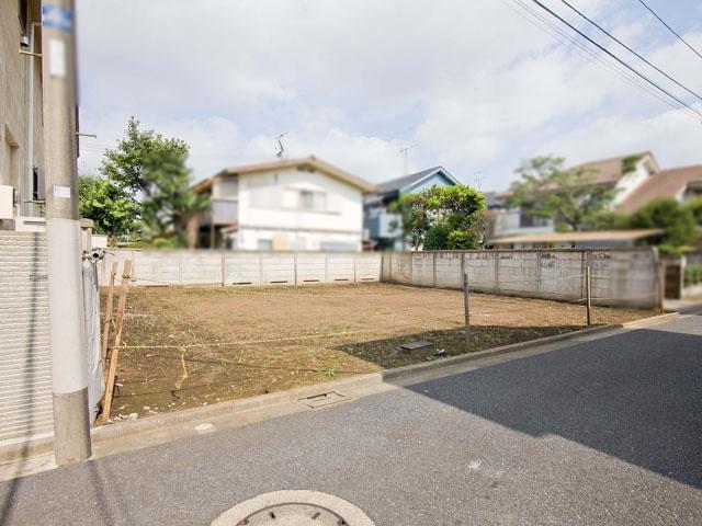 Local appearance photo. When the vacant lot