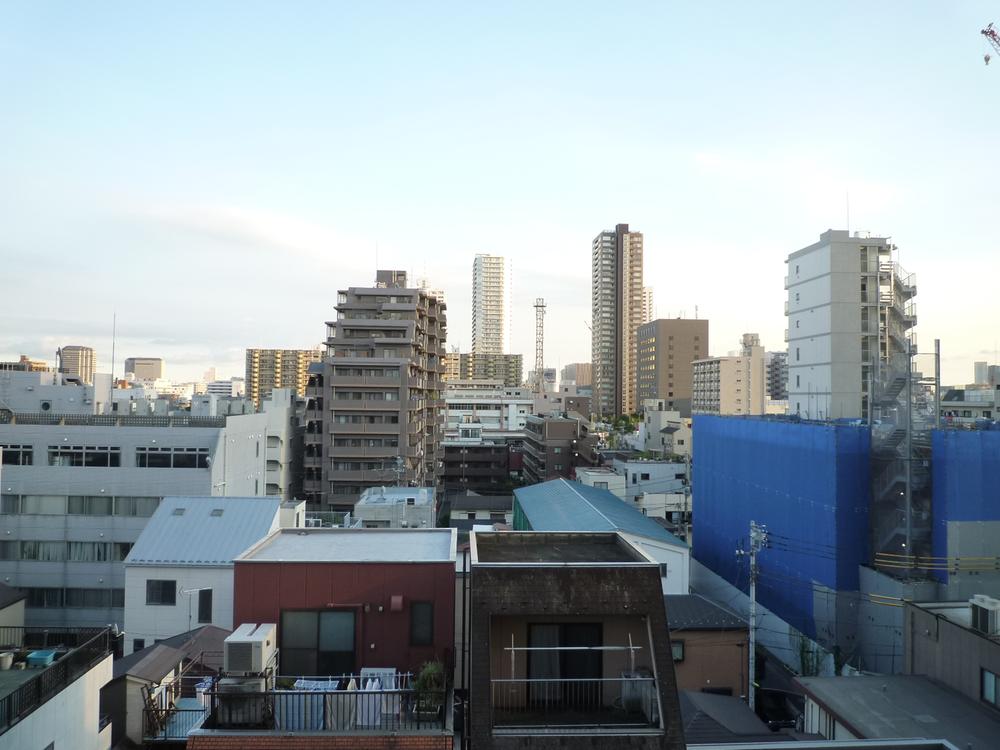 View photos from the dwelling unit. View from the site (January 2012) shooting