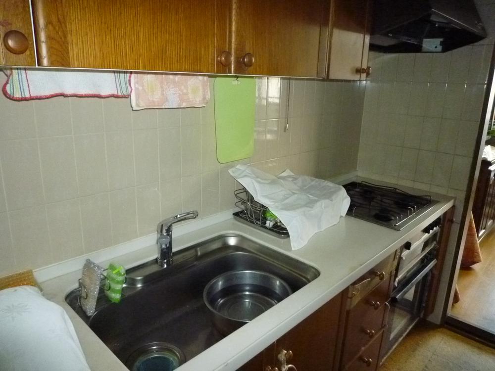 Kitchen. Indoor (July 2013) Shooting