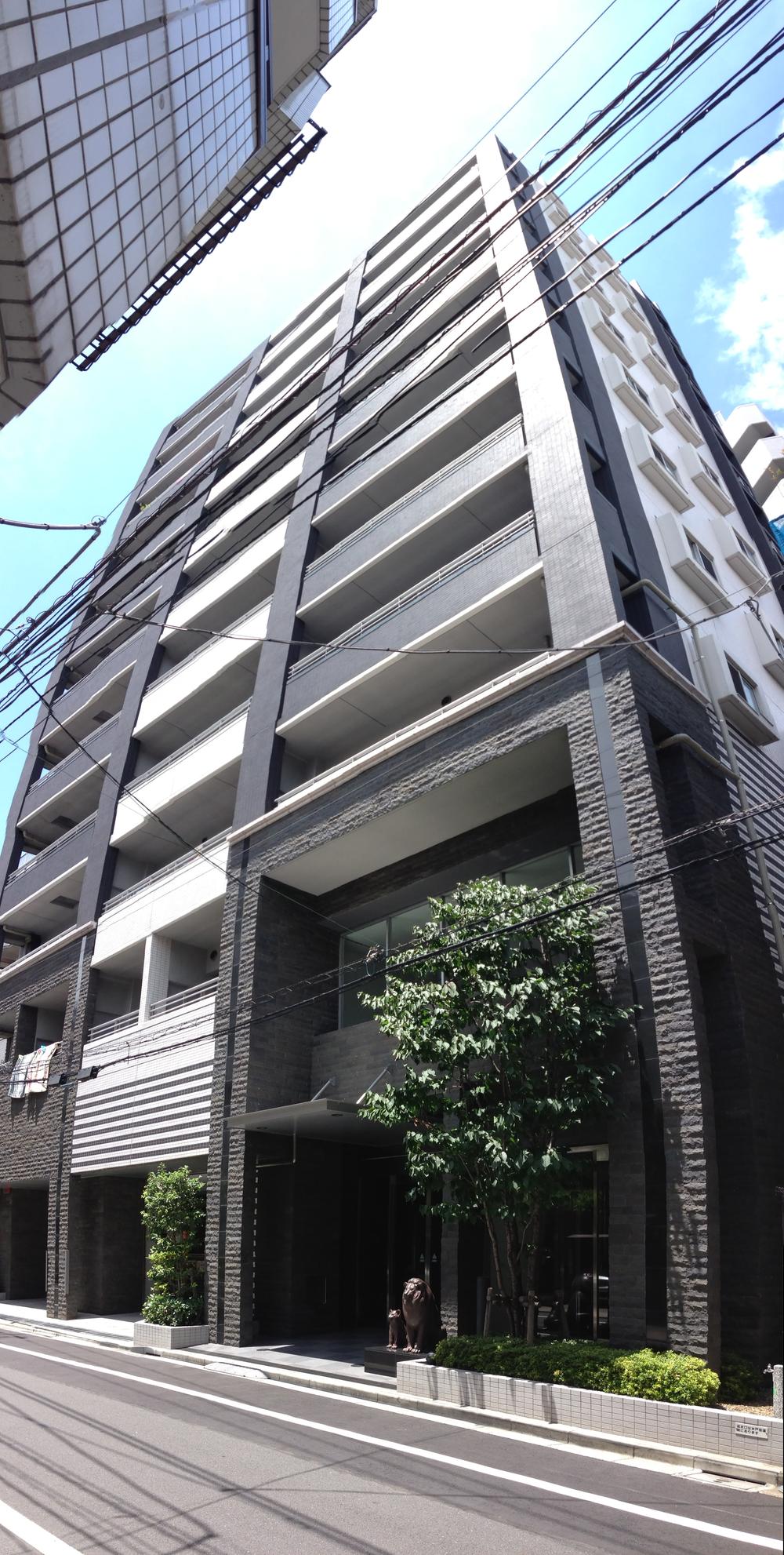 Local appearance photo. Local shooting