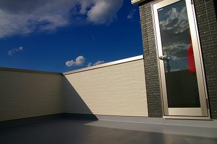 Balcony. 7.86 Pledge, Is the view from the rooftop roof balcony. Sky tree is felt in the very near.