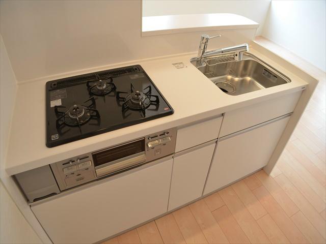 Kitchen. Easy-to-use system Kitchen