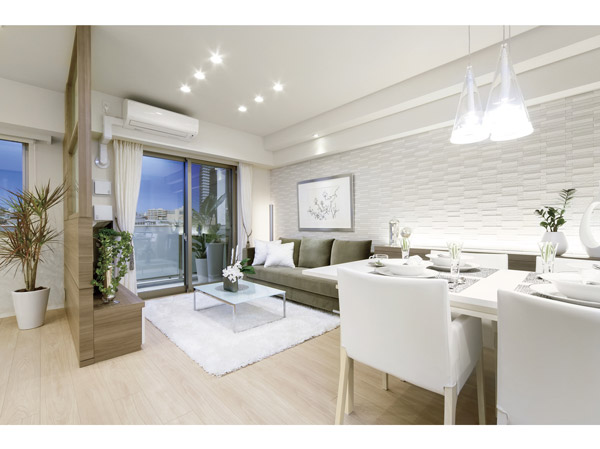 Living room Haisasshi of southwest surface enhances a sense of open ・ dining. You can use the adjacent of DEN Tomohito continued (outside the window vista photo was processed and taken in November 2012 than about than local 20m (7 floor or equivalent), In fact as the slightly different with views from the dwelling unit)