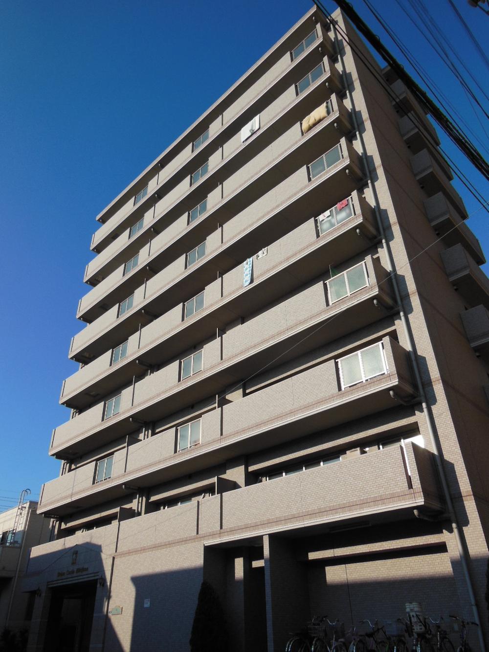 Local appearance photo. Local (12 May 2013) Shooting