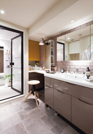 Bathing-wash room.  [Powder Room] The base of the three-sided mirror is finished in design tile, Also adopted indirect lighting, We nestled into a space to spend the elegant temporary.
