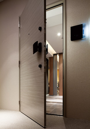 Other.  [Entrance Door] Entrance door and the original design intercom of a bright and classy wood grain is, It will produce the sophisticated space entrance in quality.