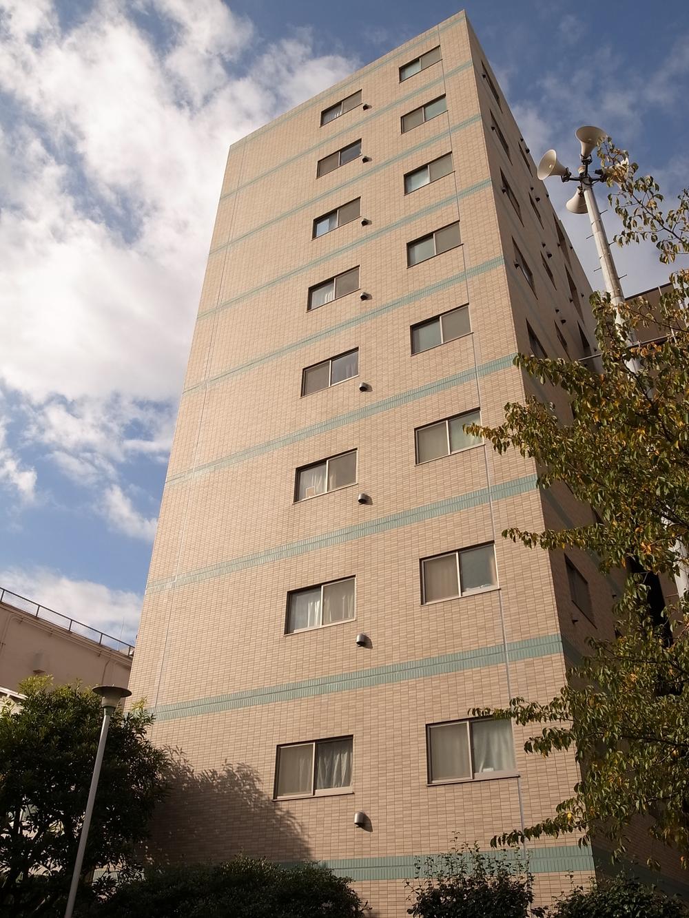 Local appearance photo. Local (11 May 2013) Shooting