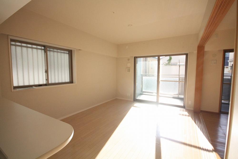 Living. Indoor (September 2013) Shooting