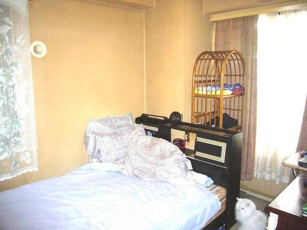 Non-living room. Calm bedroom. Pets Allowed!