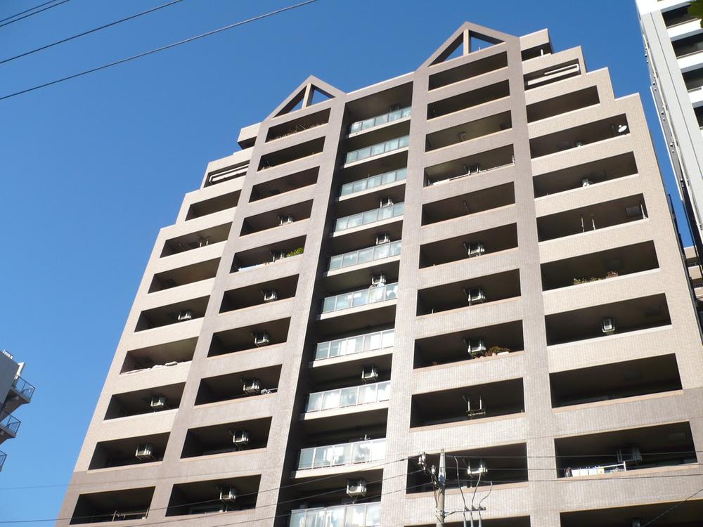 Local appearance photo. Local (11 May 2013) Shooting