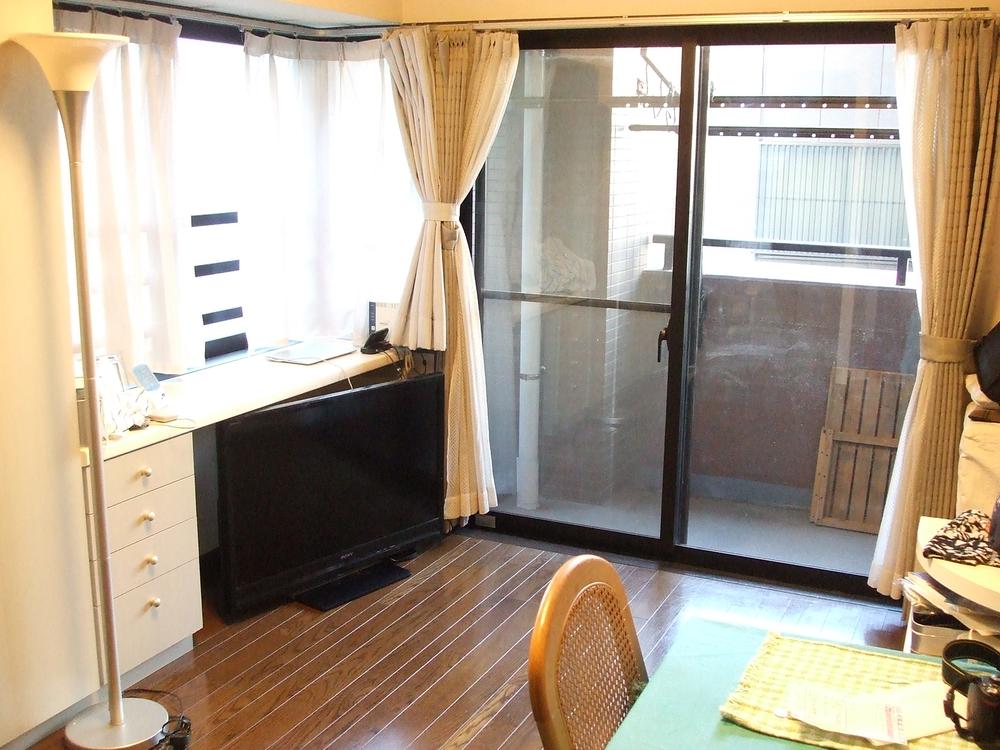 Living. Indoor (12 May 2013) Shooting