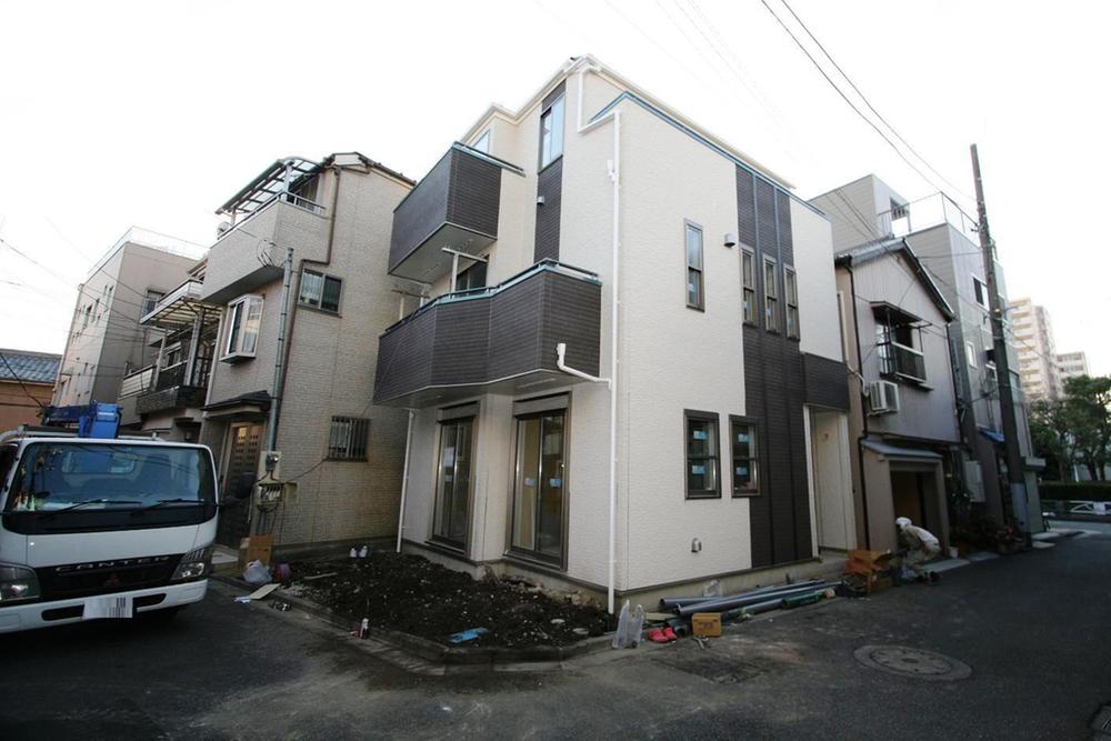 Local photos, including front road