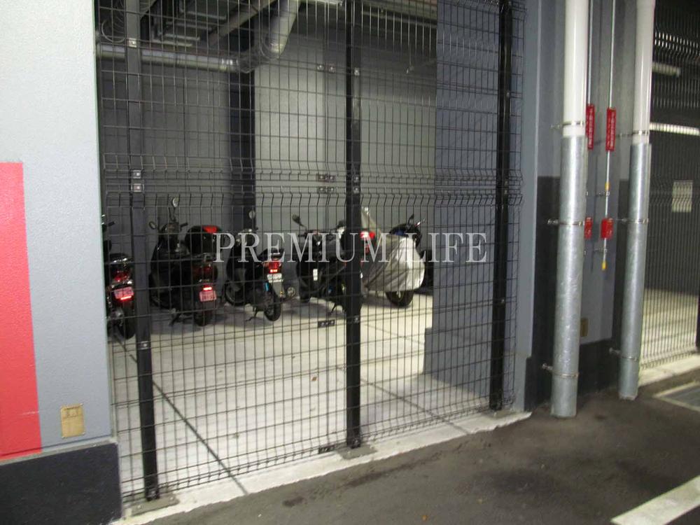 Other common areas. Bike shelter