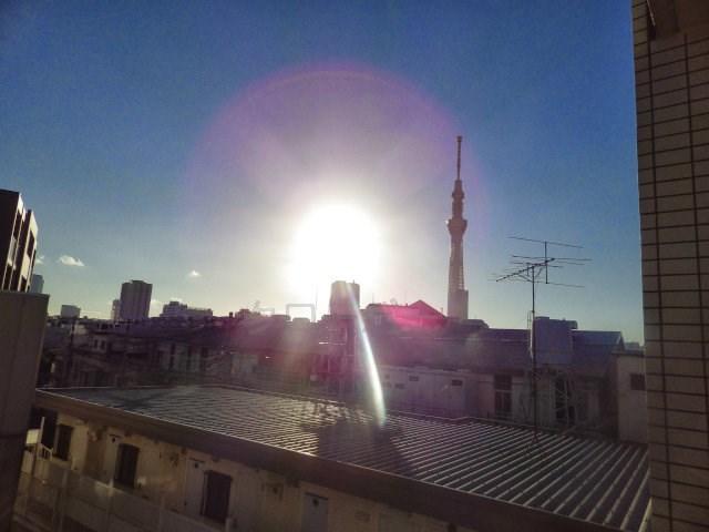 Local appearance photo. View from property