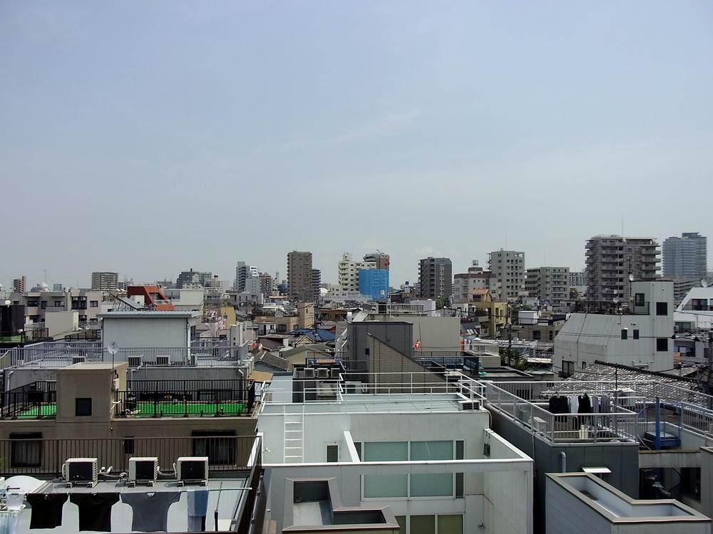 View photos from the dwelling unit. View from the site (July 2012) shooting