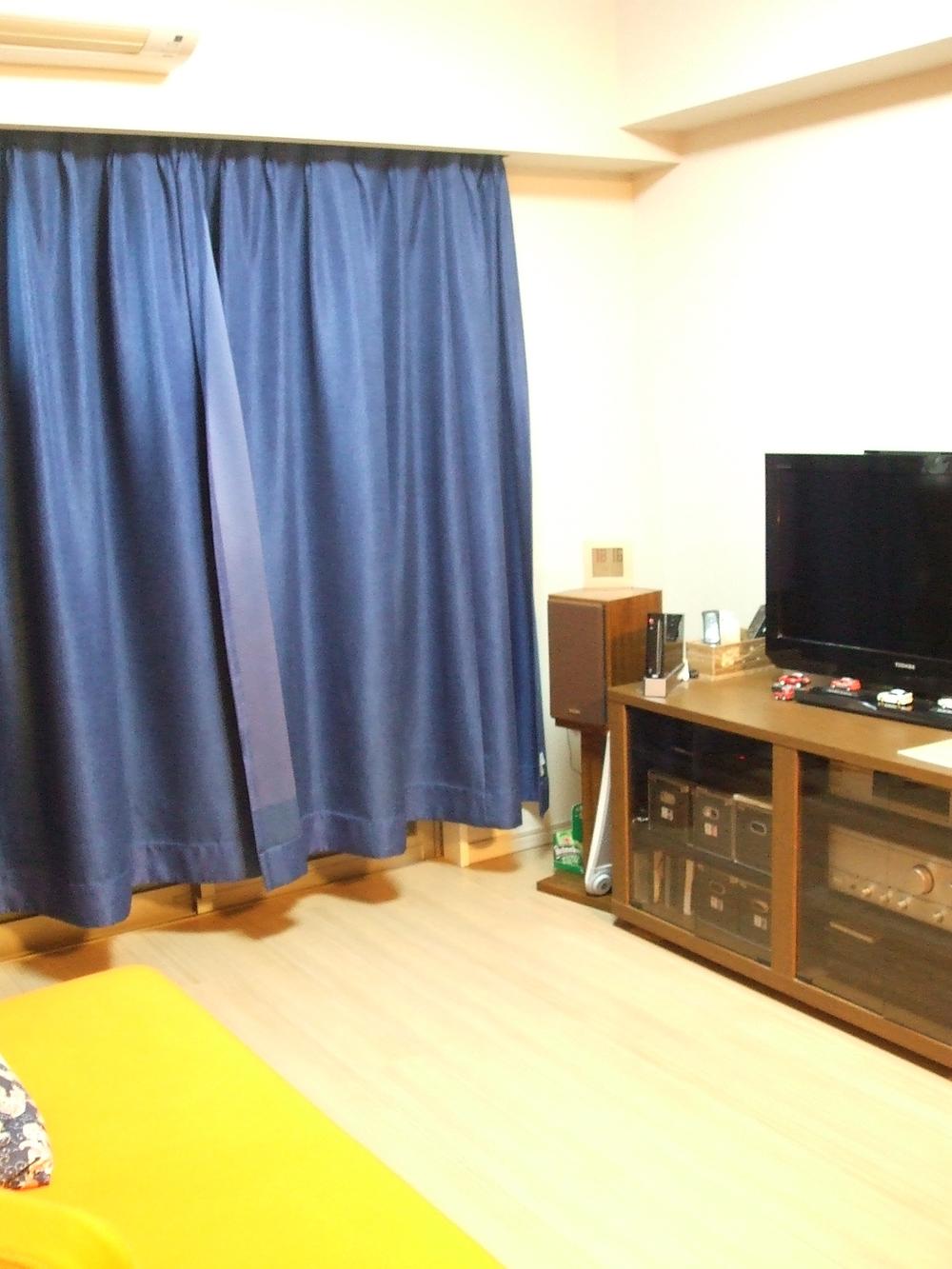 Living. Indoor (11 May 2013) Shooting TES Shikiyuka heating with a living ※ Furniture, etc. are not included in the price