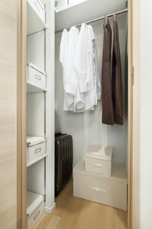 Walk-in closet