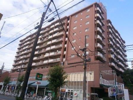 Local appearance photo. Top floor 10 floor south-facing, Sunshine ・ View is good.  There is a supermarket open 24 hours a day on the first floor.  Total units 147 units of the big community, Management system is good.