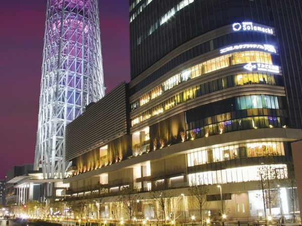 Interior. Eaves is a variety of shops, Shopping fun "Tokyo Soramachi" (about than local 190m ・ A 3-minute walk)