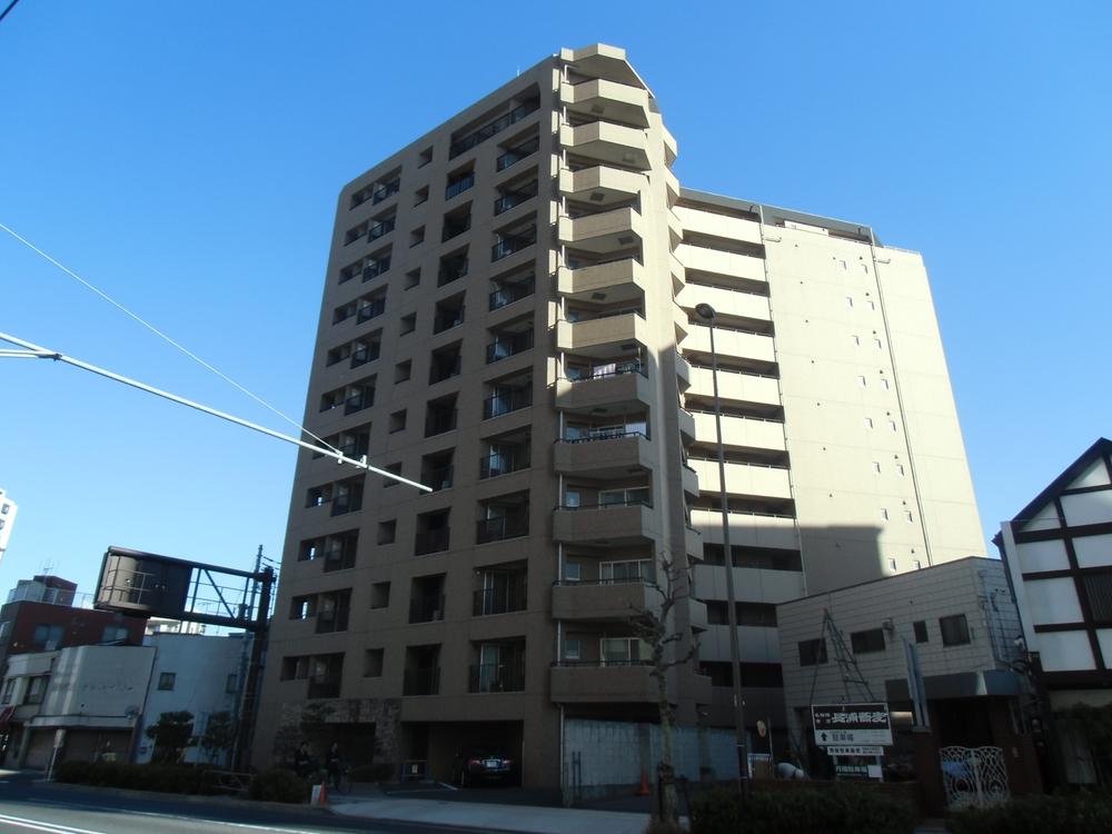 Local appearance photo. Local (12 May 2013) Shooting