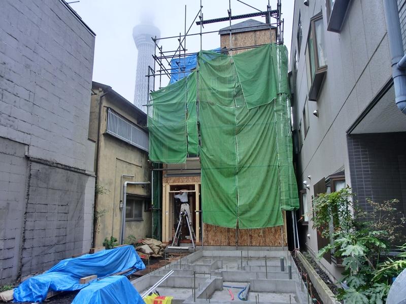 Local photos, including front road. Local (10 May 2013) Shooting