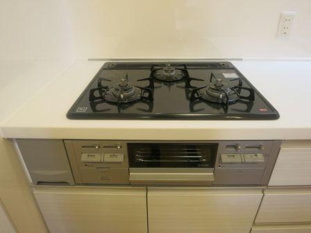 Kitchen. ~ 12 / 27 interior was completed ~ Please have a look once a reborn room.