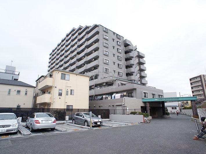 Local appearance photo. tube Management Fee: 11,200 yen / Month repair reserve: 9,300 yen / Month stationed car Places: 21,000 yen ~ 26,000 yen / Month