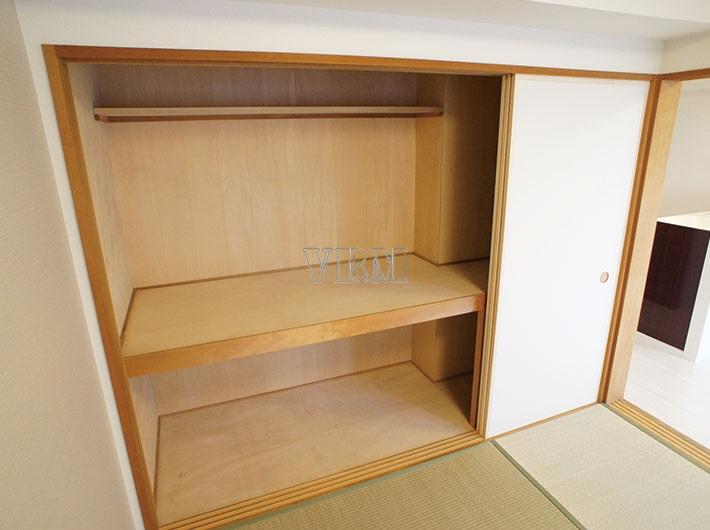 Receipt. Closet in the Japanese-style room