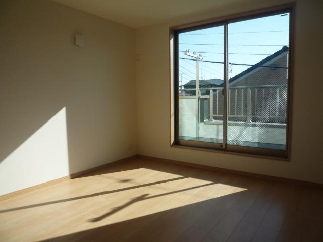 Non-living room. Indoor (11 May 2013) Shooting