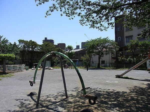 park. 20m to Satsuki park