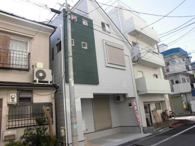 Local appearance photo