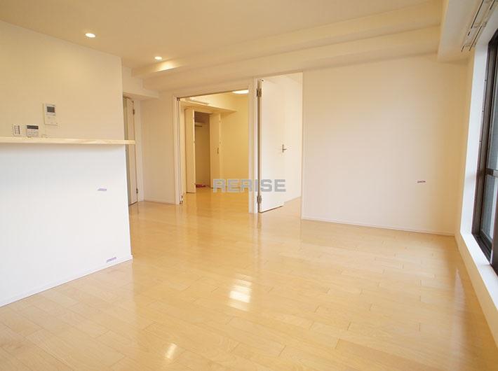 Living. 13.2 Pledge of LDK