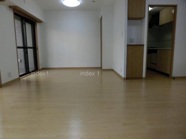 Living. Guests can relax spacious indoor quiet ☆