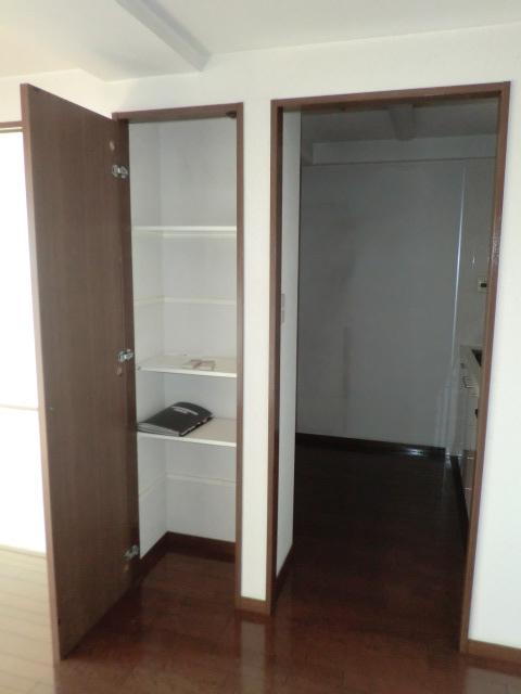 Living. Indoor (11 May 2013) Shooting