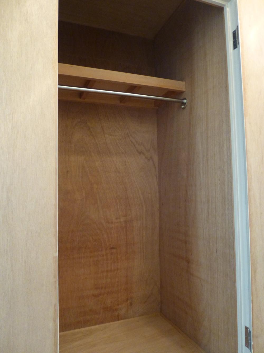 Receipt. Indoor (10 May 2013) Shooting, Entrance material input