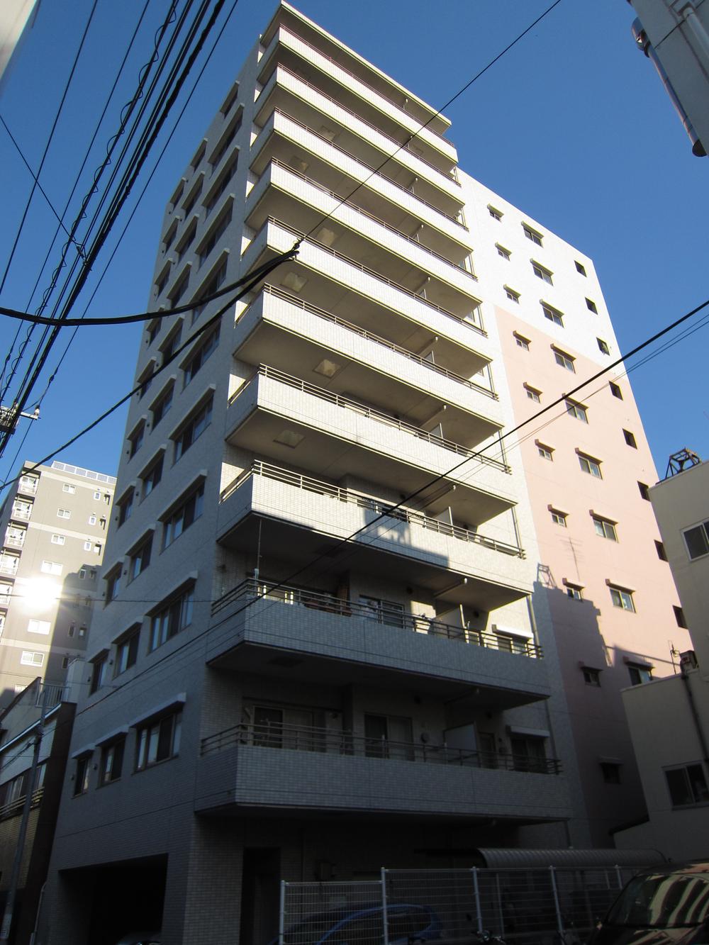 Local appearance photo. Local (12 May 2013) Shooting